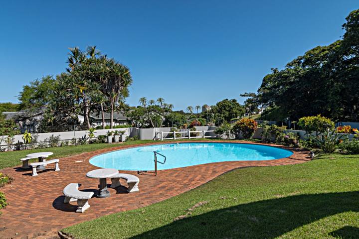 Barrington 45 Communal pool